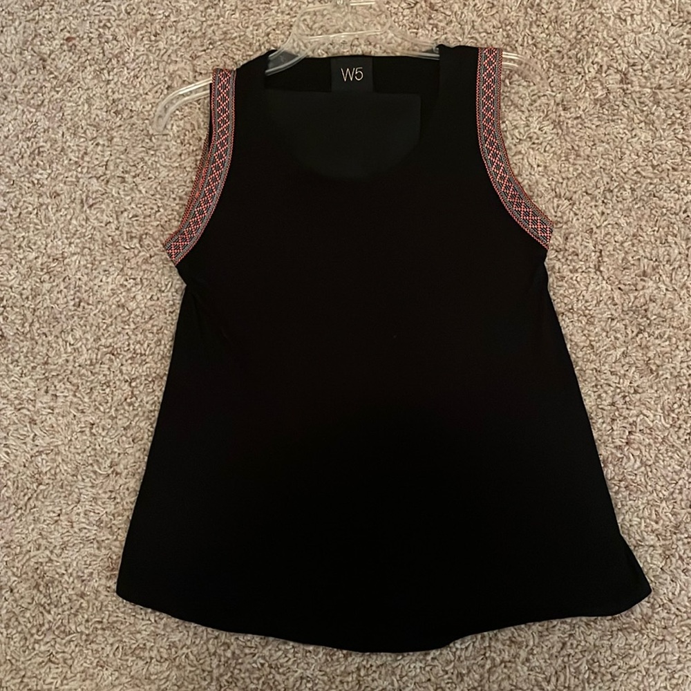 W5 black sleeveless top